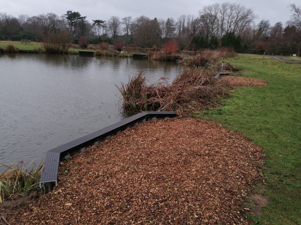 Fishing pegs using MultiLock Plastic Piling